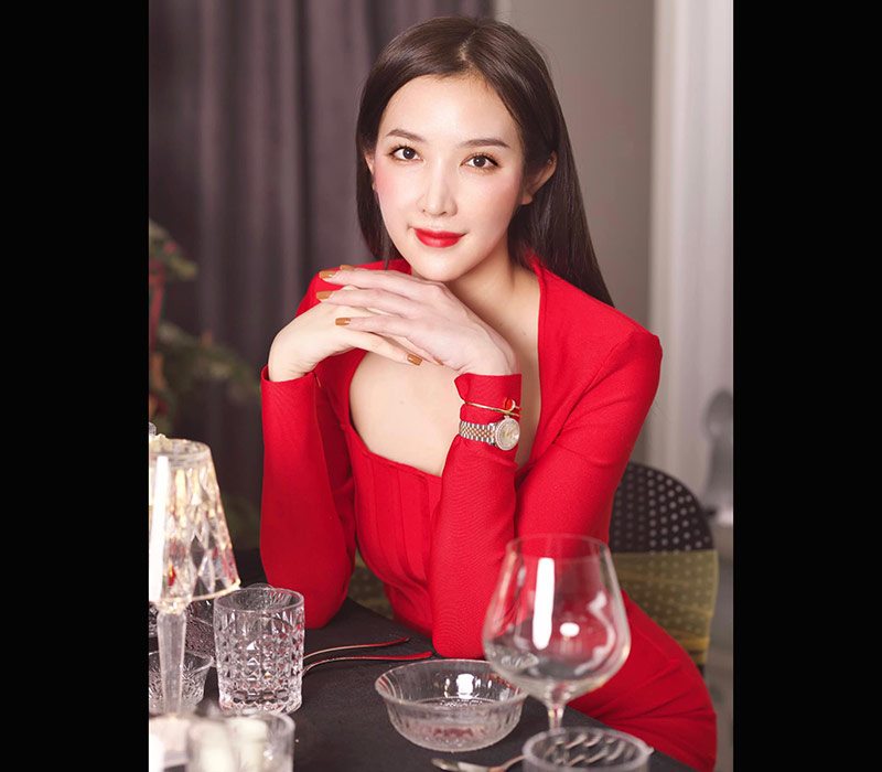 Hoa hậu Hoàn vũ Việt Nam 2021 bắt đầu xuất hiện những gương mặt gây chú ý với sắc đẹp ấn tượng và quyến rũ.
