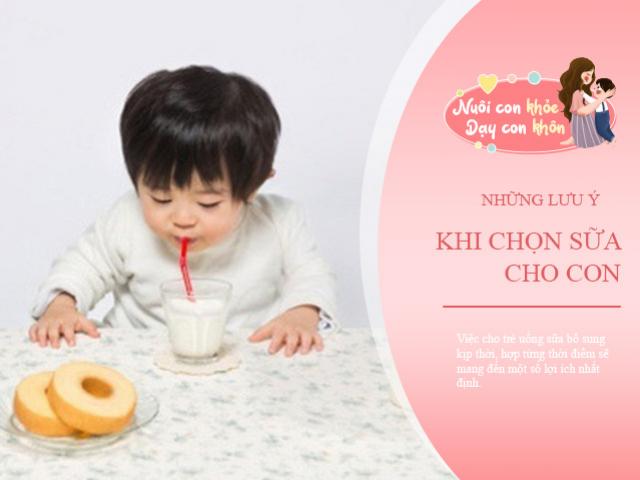 Trẻ bao nhiêu tuổi uống sữa bột? Bác sĩ Nhi Đồng mách thời điểm phù hợp