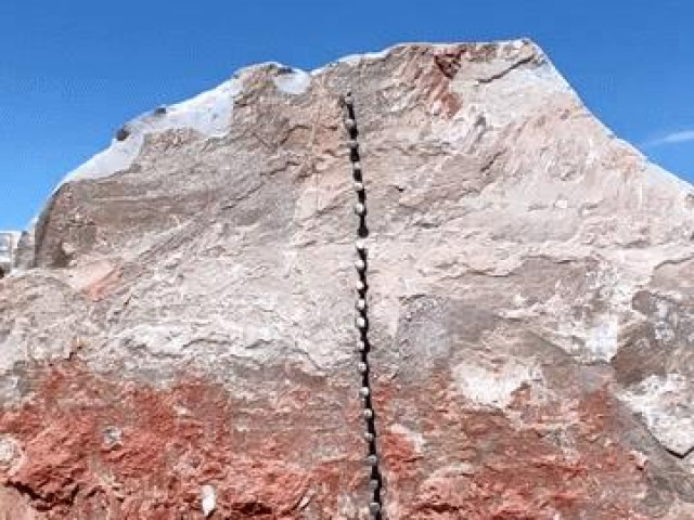 Clip Eva - Quá trình tắc đôi tảng đá khổng lồ bằng sức người