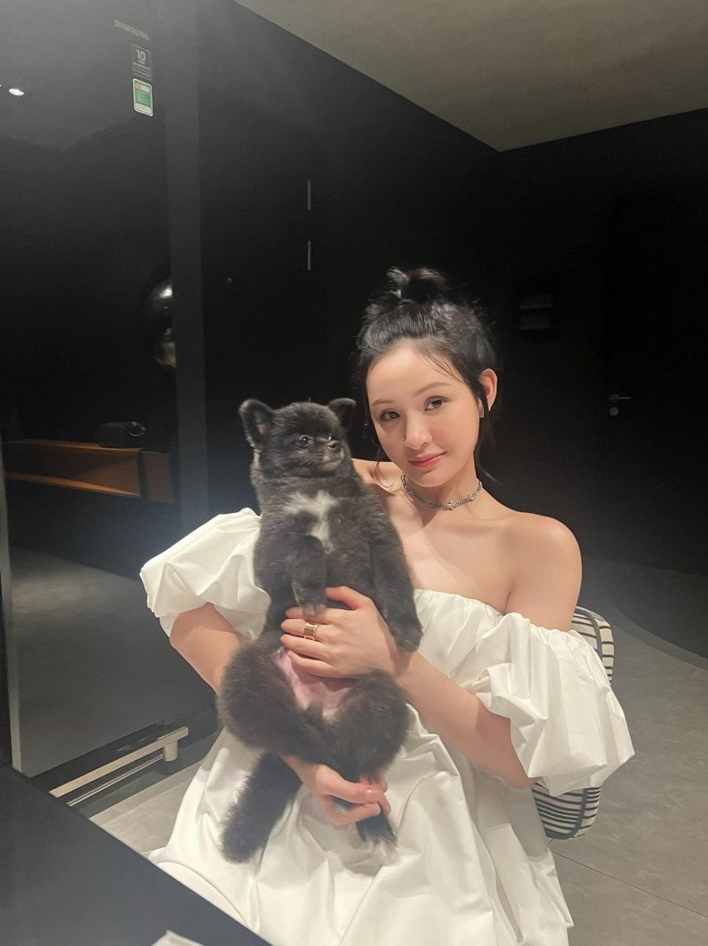 Lạ lùng Hiền Hồ sau scandal tình cảm, amp;#34;đảo ngóiamp;#34; tóc xơ như râu ngô vẫn được chị em khen - 12