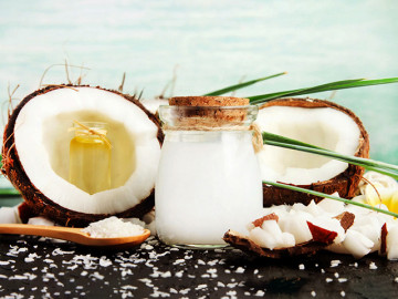 Làm thế nào để tận dụng quả dừa khô để làm dầu dừa?
