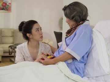Mẹ chồng bị gãy chân nằm viện, nhìn 1 người xuất hiện ở cửa phòng bệnh, cả đêm bà khóc đẫm gối