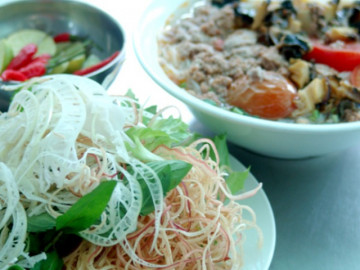 Loại rau tốt cho sức khỏe, ở Nhật bán giá trên trời, Việt Nam có nhiều nhưng làm thức ăn cho lợn