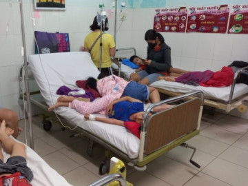 Hơn 600 học sinh trường Ischool Nha Trang ngộ độc nghi do nhiễm khuẩn Salmonella