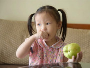 Bé 3 tuổi bị thiếu máu, bác sĩ khuyên mẹ nên cho ăn 1 loại quả