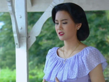 Thấy bố chồng nửa đêm lén lút ngoài vườn, hôm sau ra nhìn mặt đất con dâu khóc nghẹn
