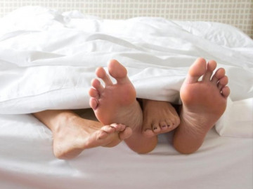 Treo chân sau khi quan hệ có giúp tăng khả năng mang thai? Đáp án khác xa điều nhiều người nghĩ