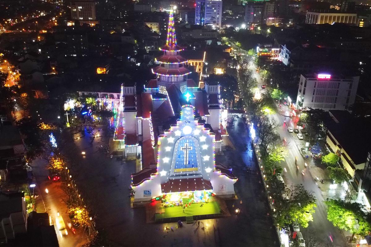 50+ địa điểm đi chơi Noel nổi tiếng ở Hà Nội và TP. Hồ Chí Minh cùng ...