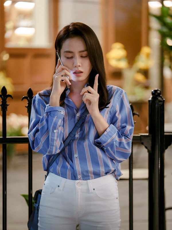 4 mỹ nhân công sở nổi bật nhất màn ảnh Hàn năm 2022 - 3