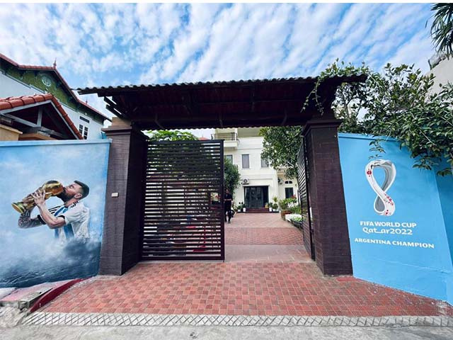 Đại gia Hà Nội vẽ Messi lên tường mừng Argentina vô địch World Cup, căn nhà bề thế không phải dạng vừa
