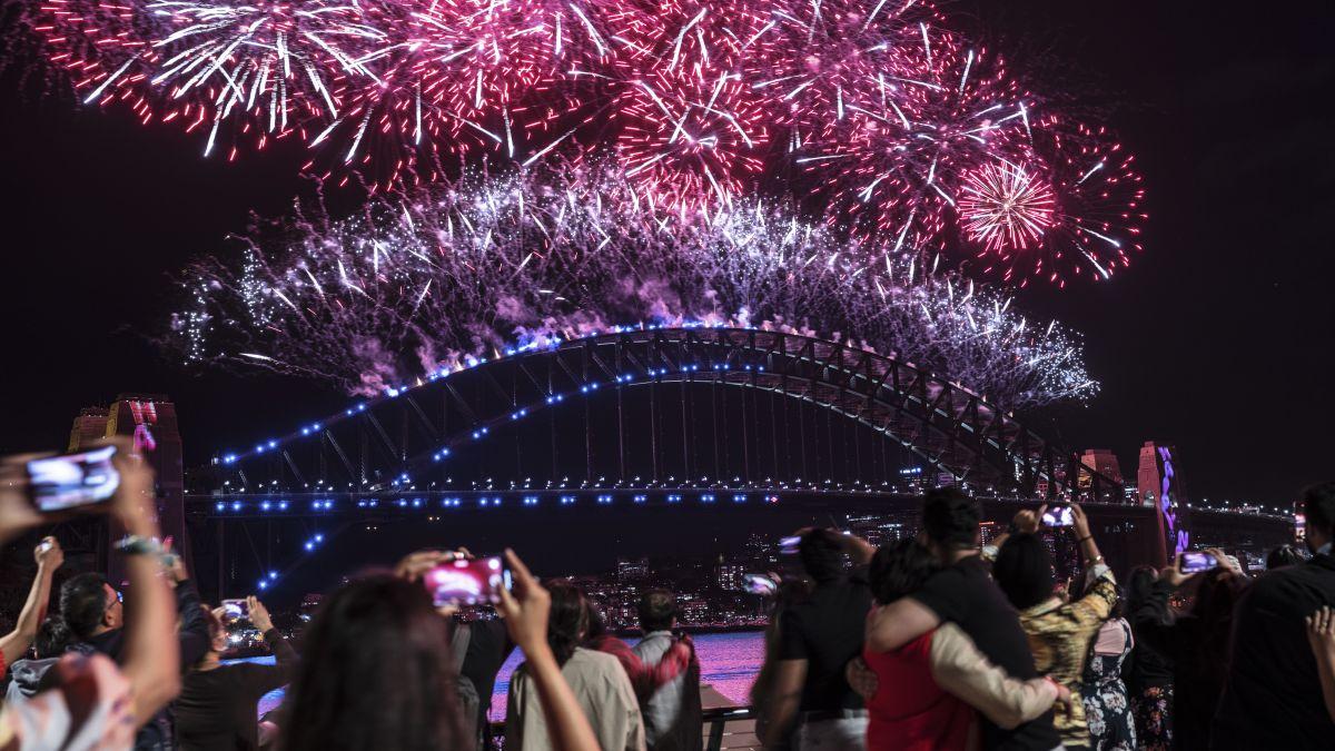 Những lời chúc năm mới cho bạn bè ý hay, ngắn gọn và bá đạo nhất - Eva.vn 20 Những lời chúc năm mới cho bạn bè ý hay, ngắn gọn và bá đạo nhất - 6