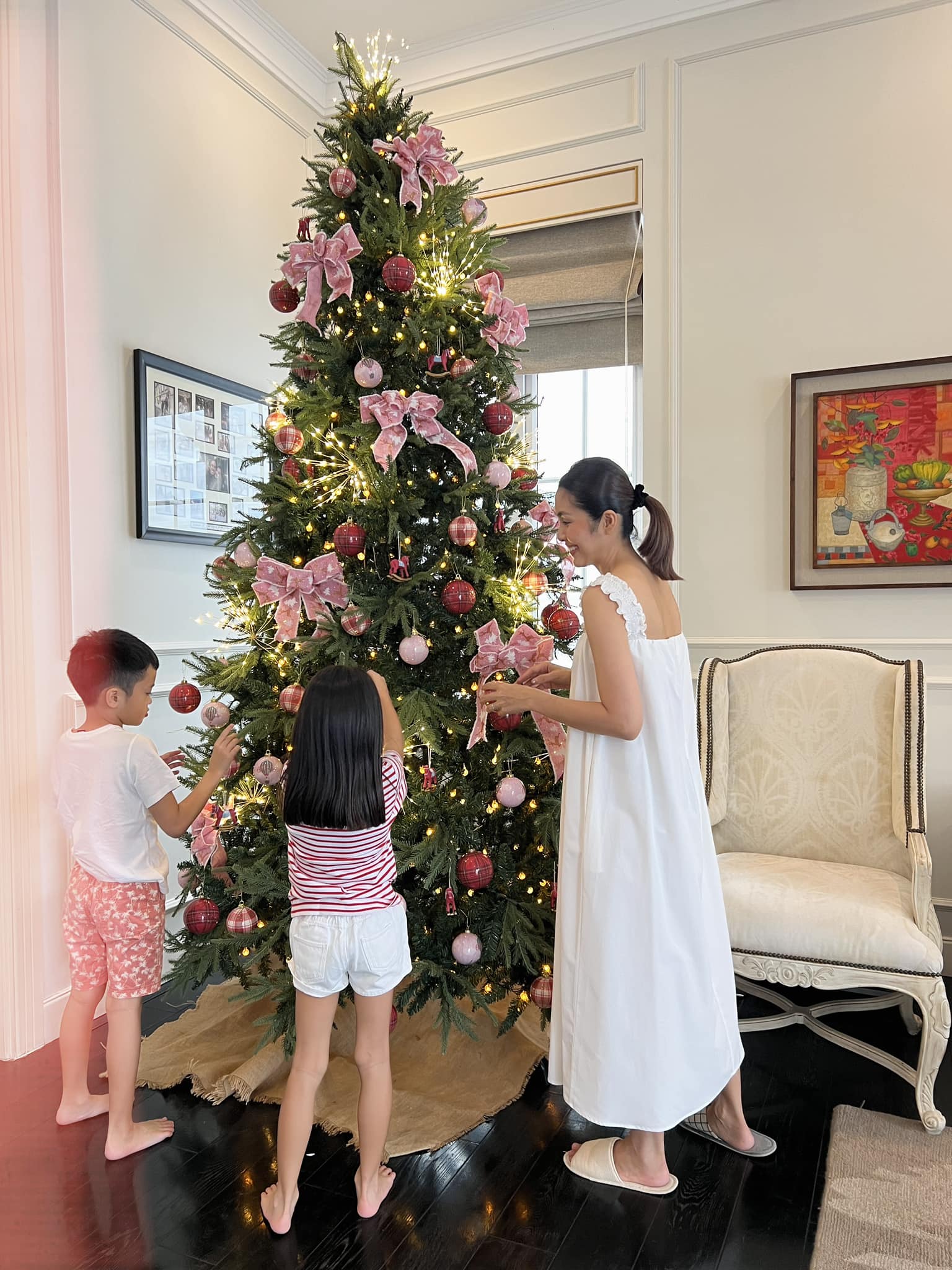 4 sao Việt trang trí nhà cửa Giáng sinh nổi bần bật, độ giàu có khó ai sánh bằng - 11