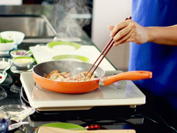 Bạn có thể tạo ra 3 chất gây ung thư trong một bữa ăn nếu nấu nướng theo cách này, đừng trách sao gia đình dễ ốm