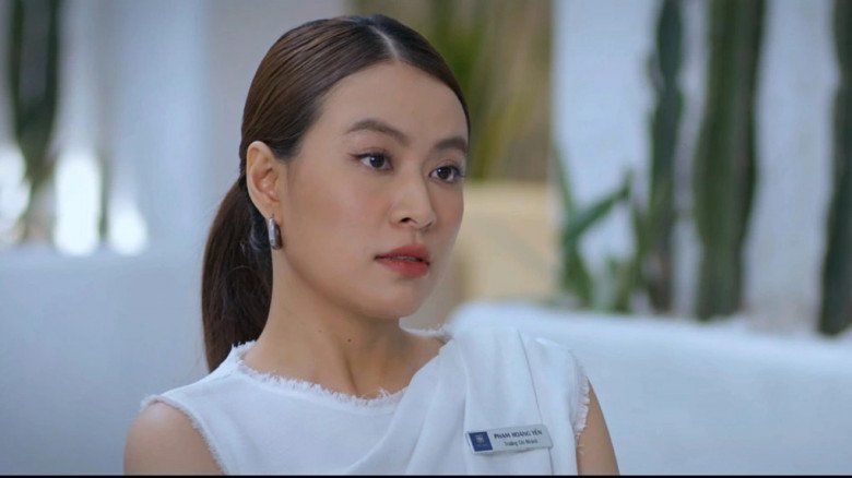 Hoàng Thùy Linh trong phim khung giờ vàng VTV: Khi mặc váy áo tổng tài, khi trở thành nữ thơ như Lưu Diệc Phi - 5