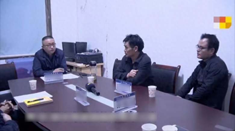 Duong Gia Minh (30), pria asal China yang ditinggal istrinya 3 hari usai menikah cuma gara-gara gajinya kecil.