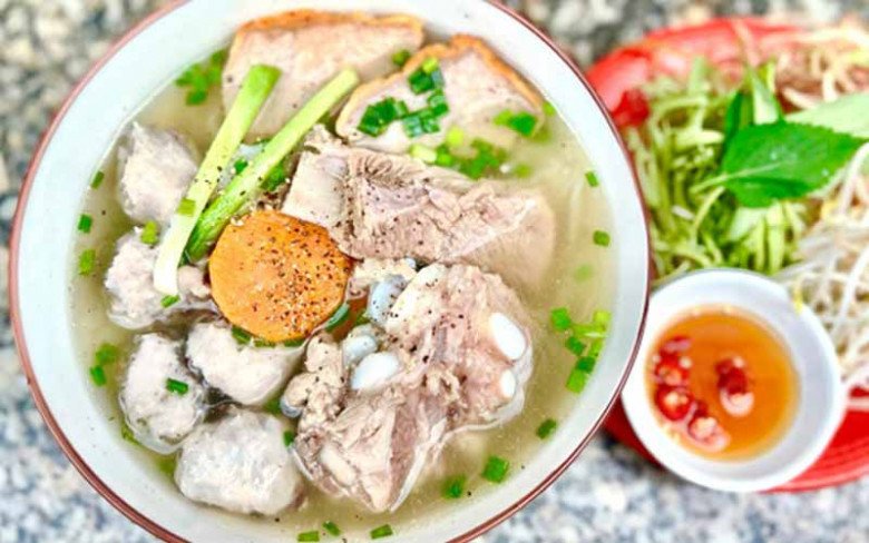 Cách nấu bún mọc tại nhà ngon không kém ngoài hàng